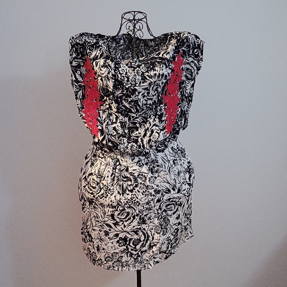 Elegant Black and White Floral Mini Dress with Red Accents